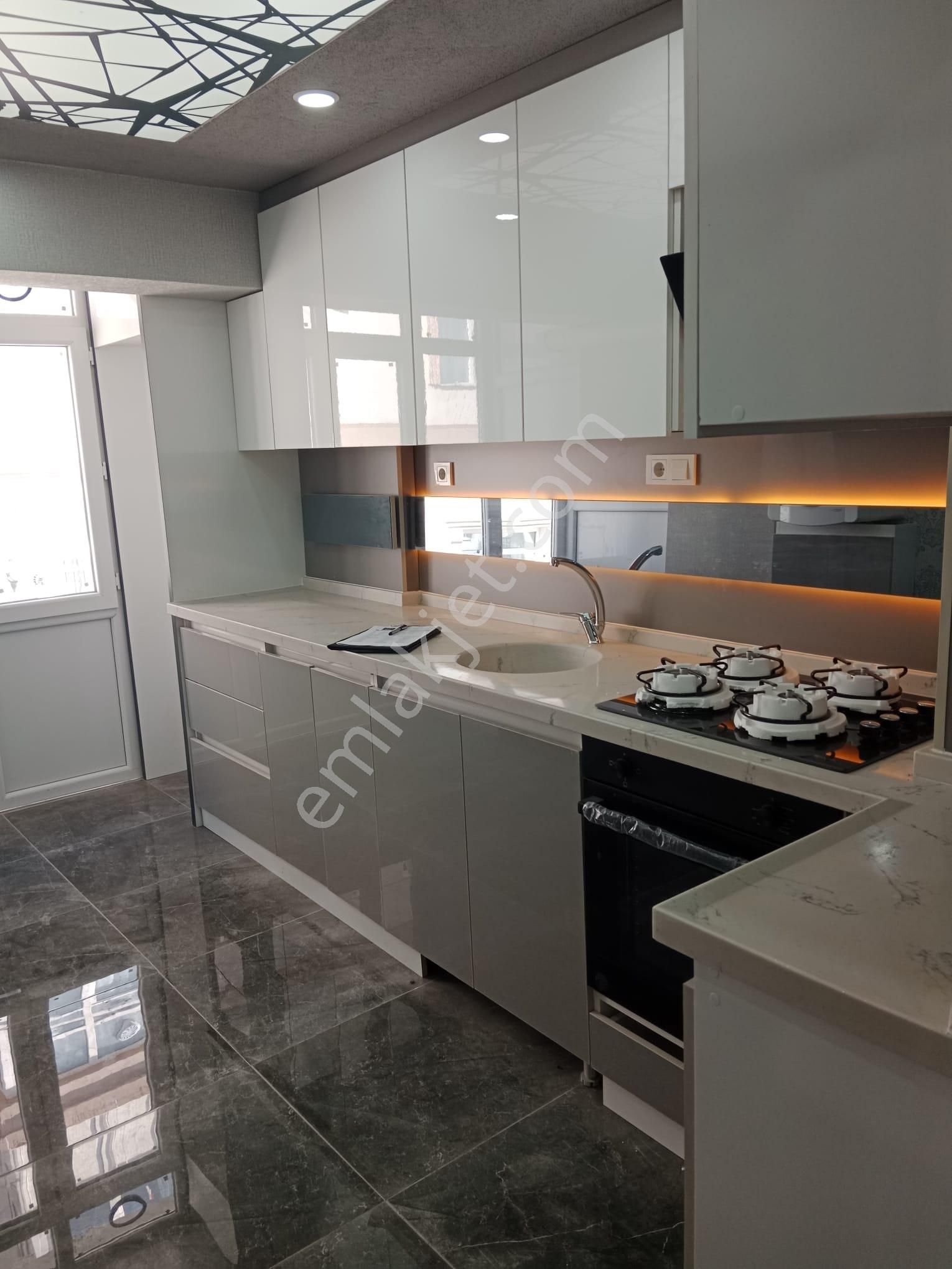 Sincan Mareşal Çakmak Satılık Daire  MÇ'DEN MAREŞAL ÇAKMAK MAH 'DE 3+1 LÜX YAPILI SATILIK DAİRE