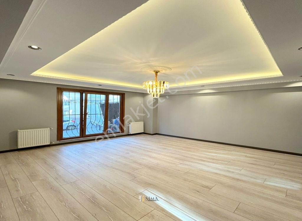 Esenyurt Güzelyurt Satılık Daire  ESENYURT GÜZELYURTTA SATILIK 3+1 130M2 MUHTEŞEM DAİRE