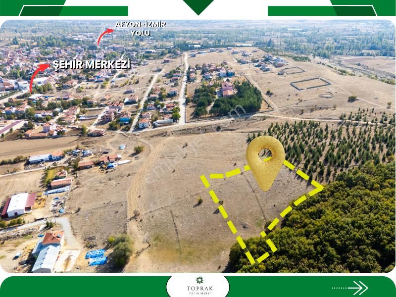 Sinanpaşa Yukarı Satılık Tarla  Toprak Yatırımcısı'ndan Sinanpaşa'da 2320 m² Tarla