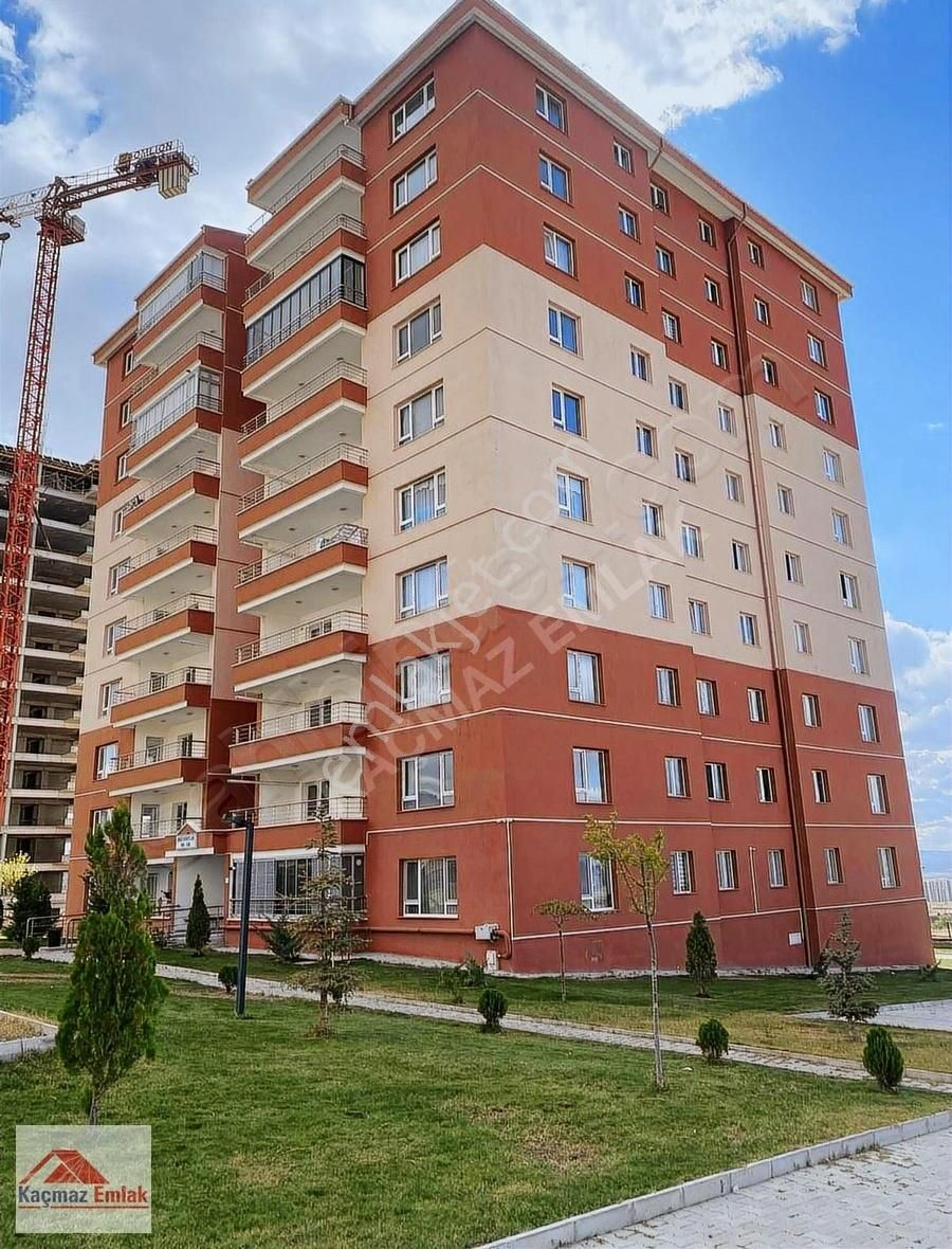 Sincan Alcı Satılık Daire SİNCAN ALCI MAH. TAPULU İSKANLI 3+1 FULL YAPILI SATILIK DAİRE