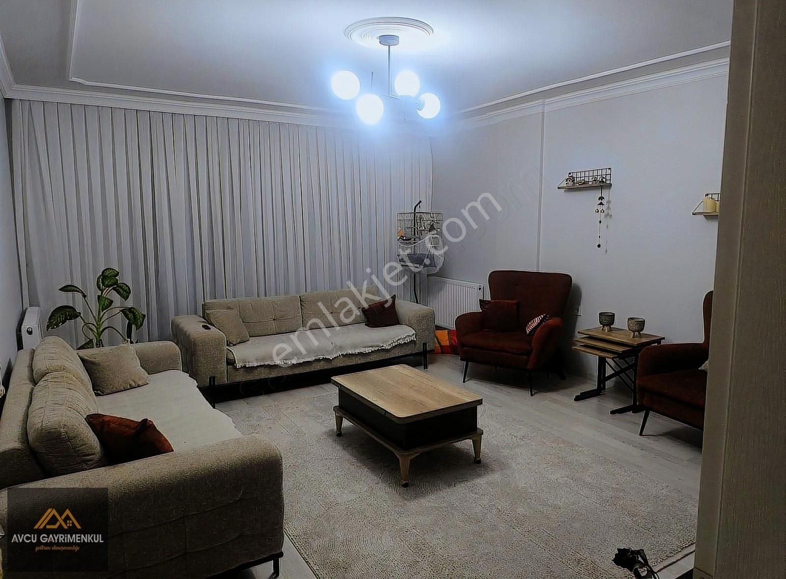 Lüleburgaz Gençlik Satılık Daire GENÇLİK MAHALLESİNDE SATILIK 2+1 100 M2 DAİRE