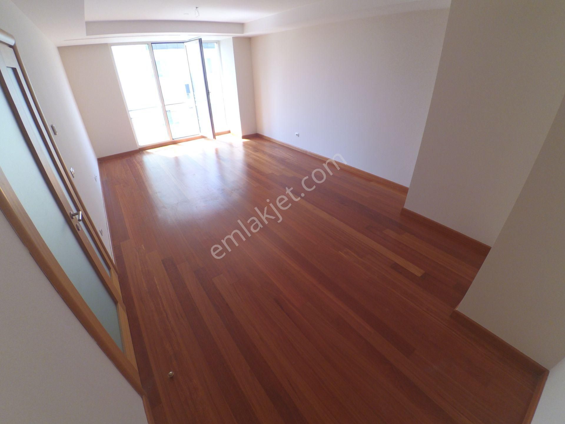 Sarıyer Maslak Satılık Daire  MASLAK MASHATTAN 3+1 C TİPİ GÜNCEL BOŞ SATILIK DAİRE / FOR SALE