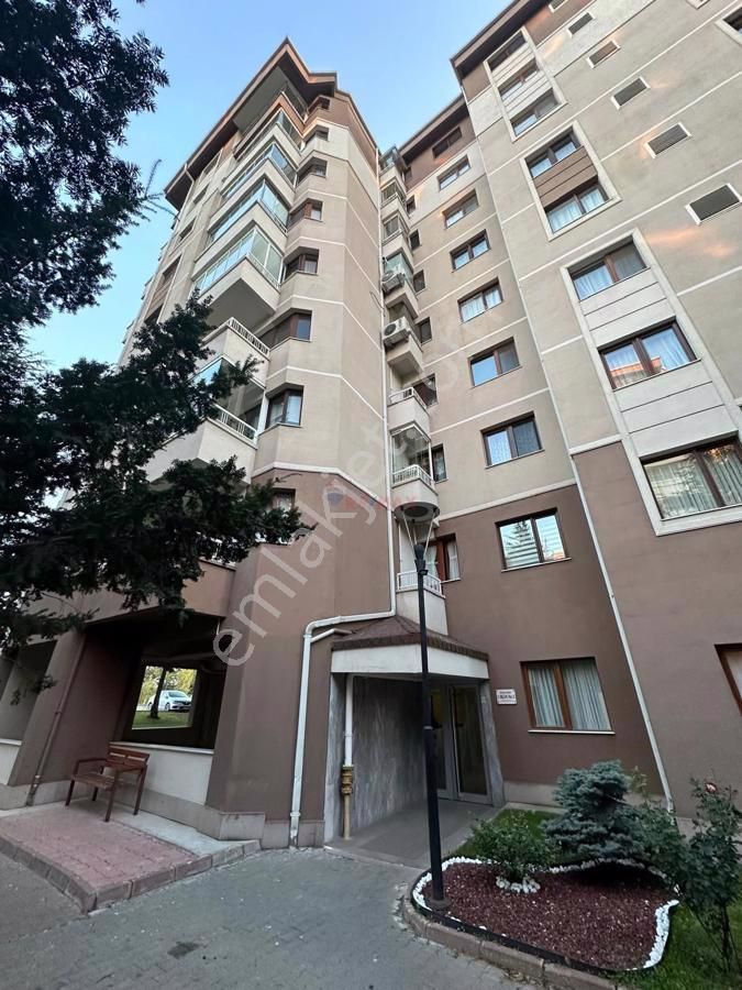 Çankaya Kırkkonaklar Satılık Daire KIRKKONAKLAR PETEK SİTESİNDE 4+1 SATILIK DAİRE