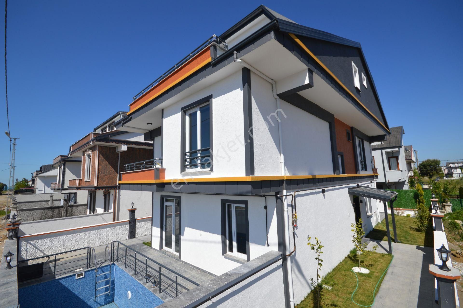 Kocaali Yalı Satılık Villa  MODERN MİMARİ HAVUZLU VE BAHÇELİ 5+1 VİLLA