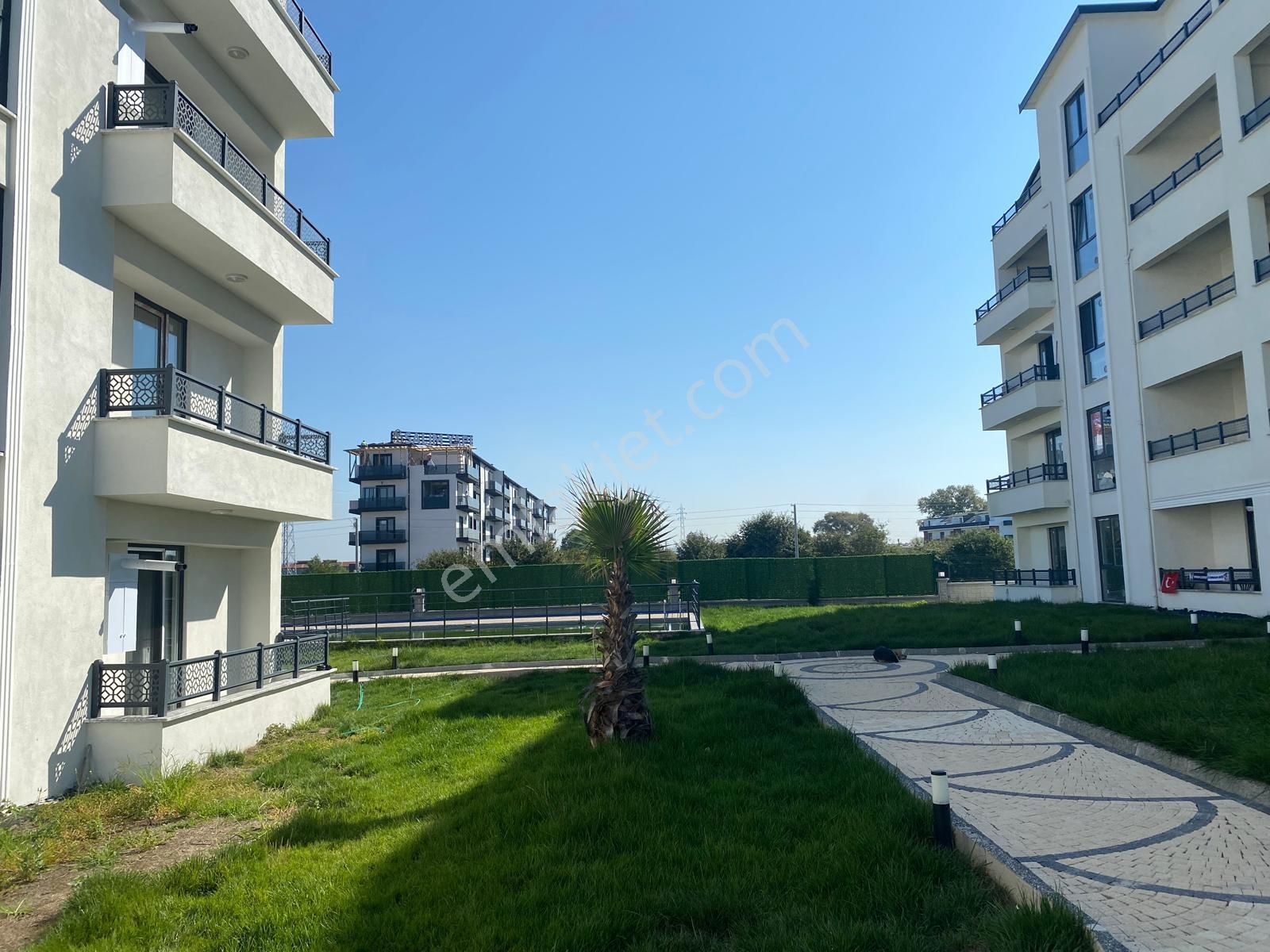 Kartepe Ertuğrul Gazi Kiralık Daire Uğur Şahin Den Kartepe De 1+1 Site İçerisinde Kiralık Daire