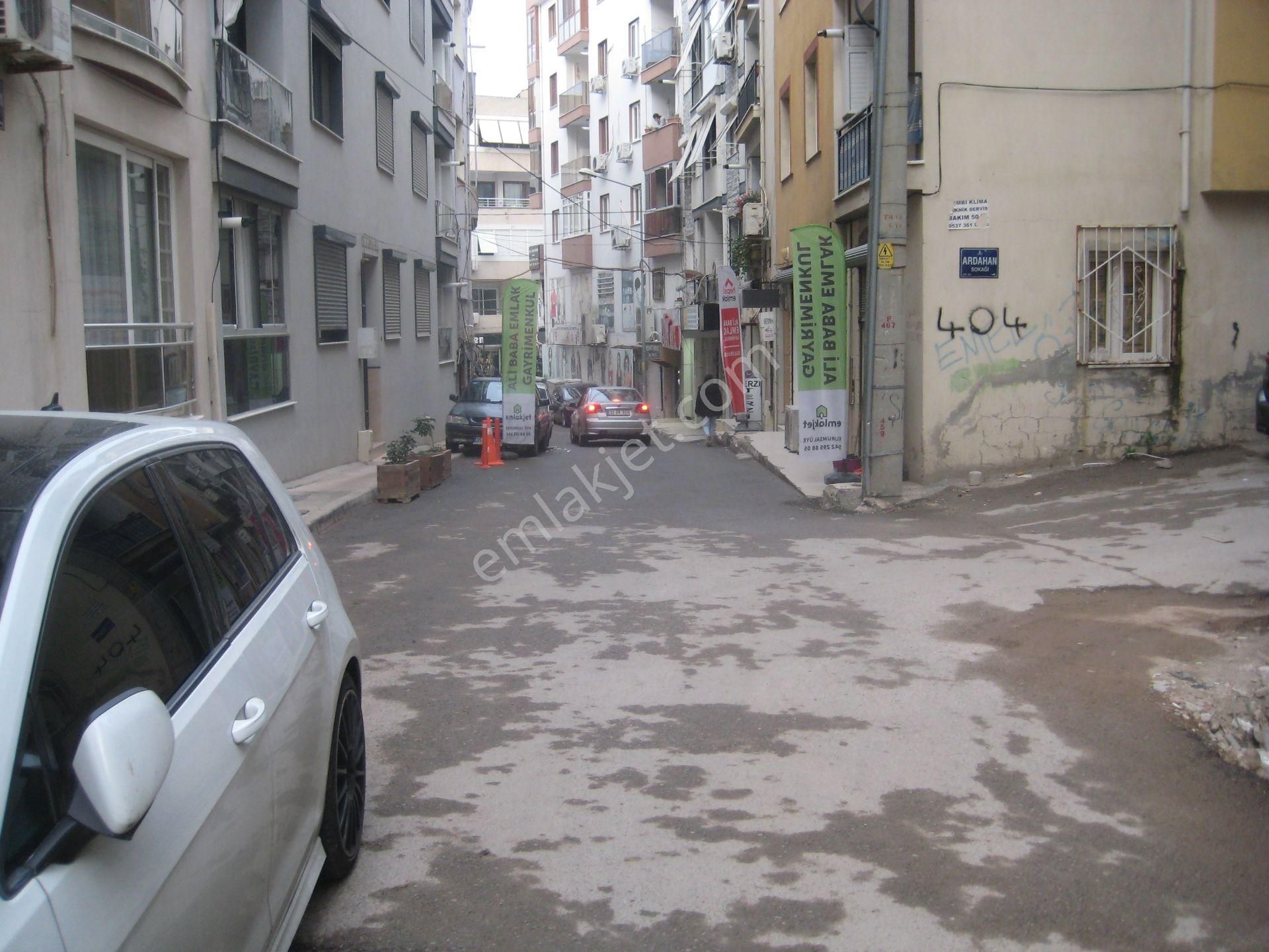 Acil.... Menemen Çarşıda Yeni 70 M2 Köşe Satılık Dükkan - Görsel 9
