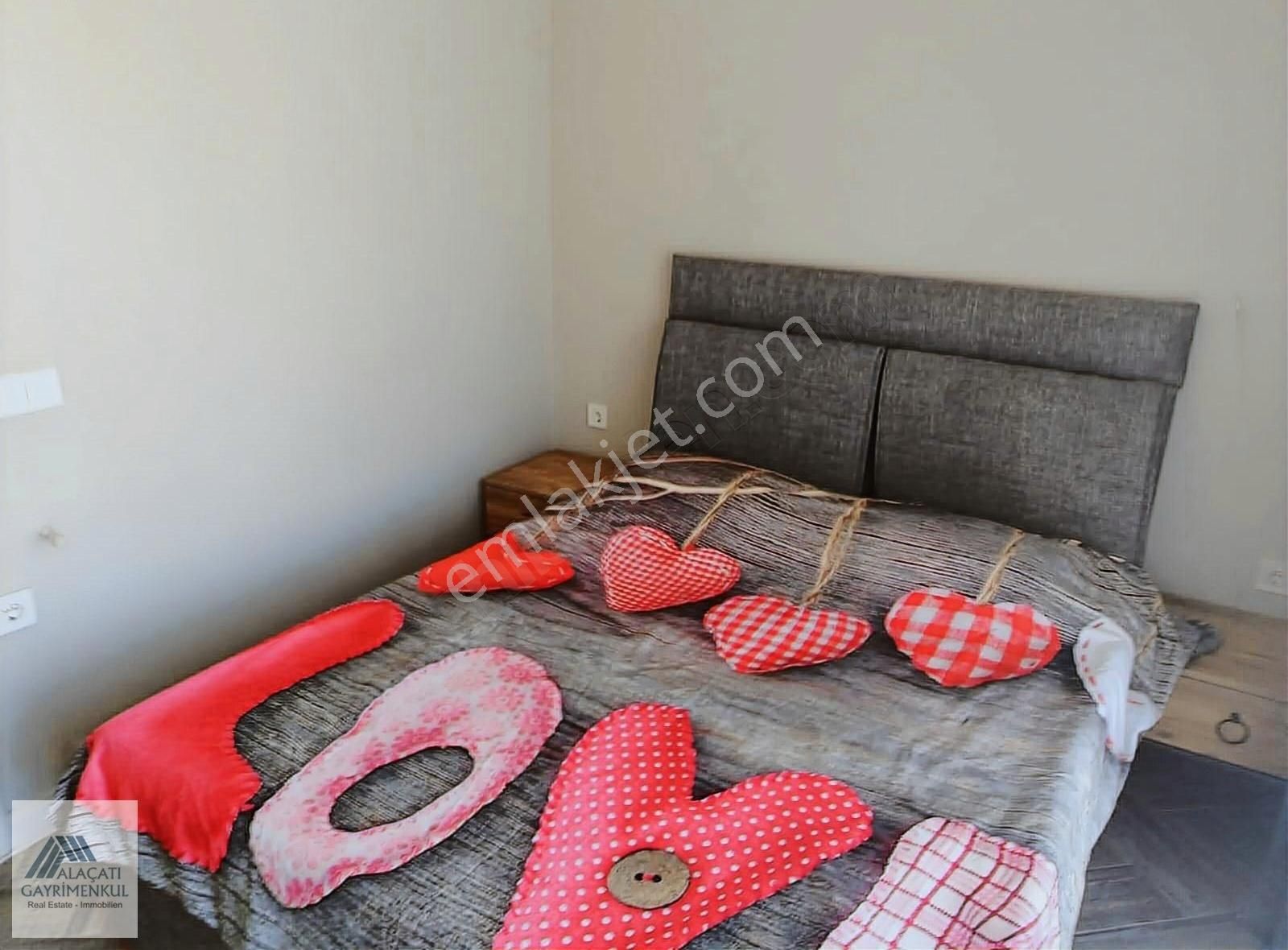 Çeşme 16 Eylül Kiralık Daire ALAÇATI GAYRİMENKULDEN ÇEŞME MERKEZE YAKIN KİRALIK 1+1 DAİRE