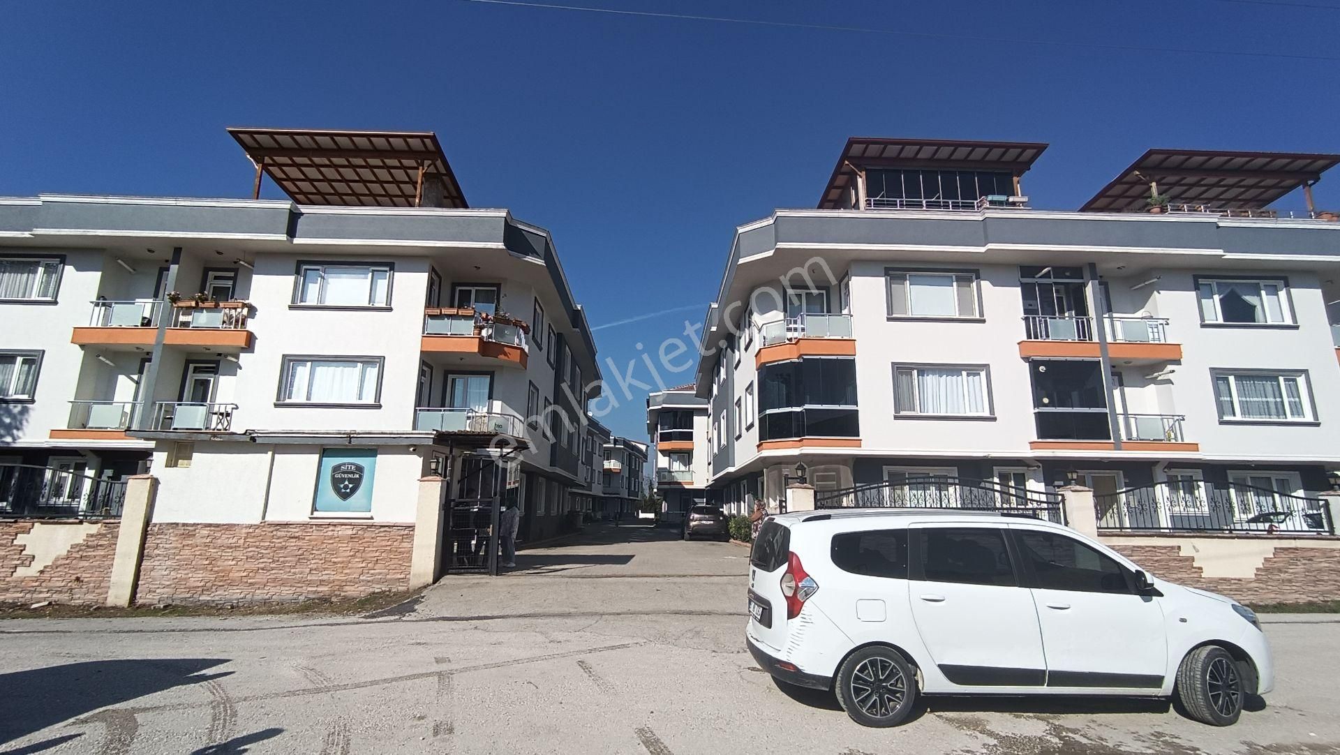 Düzce Merkez Fatih Satılık Daire FATİH MH.'DE HAVUZLU SİTE İÇİNDE GENİŞ 2+1 SATILIK DAİRE