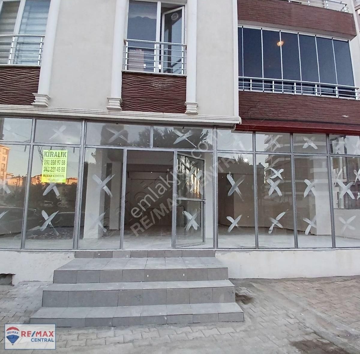 Sivas Merkez Mehmet Akif Ersoy Kiralık Dükkan & Mağaza REMAX CENTRAL'DEN 220 m2 KİRALIK DÜKKAN