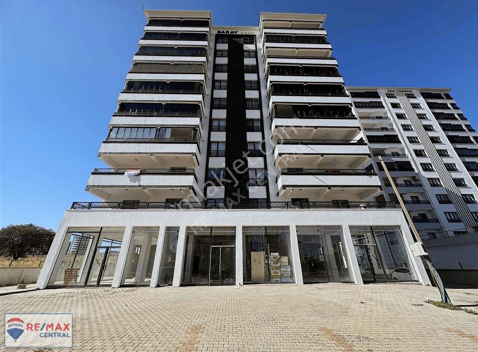 Sivas Merkez Kılavuz Satılık Daire Remax Central' Kılavuzda Ana Cadde Üzeri Lux 4+1 180 M² Konut