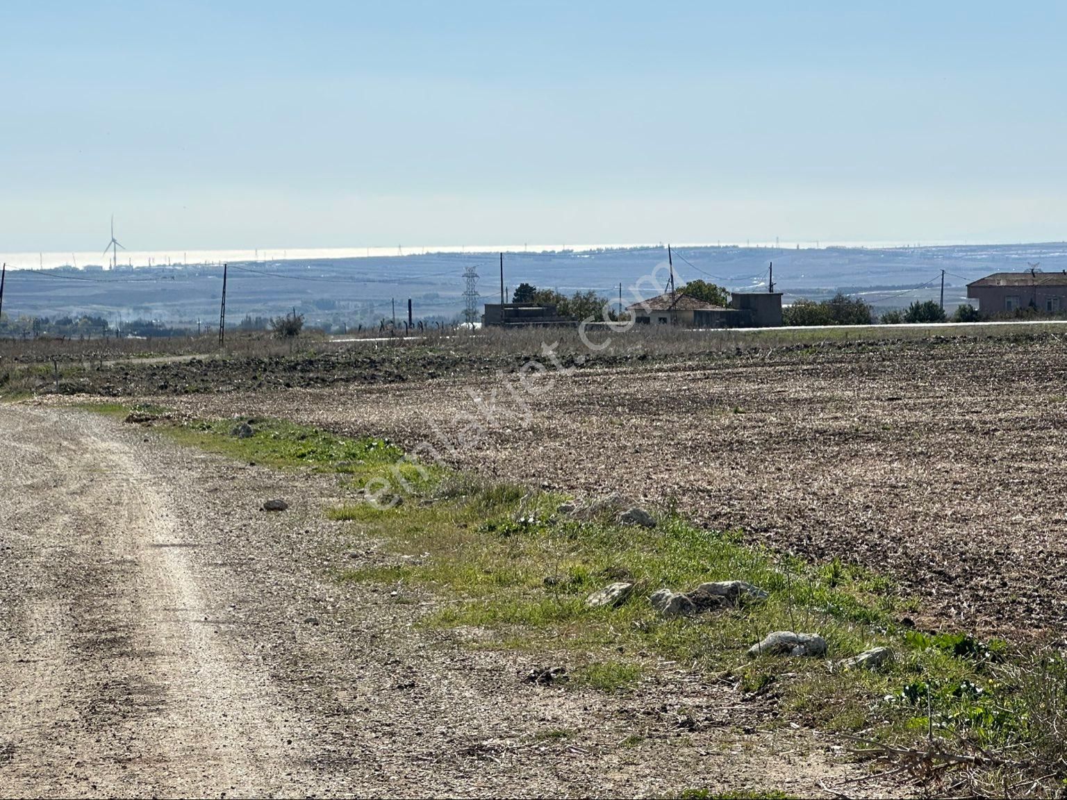 Silivri Büyük Kılıçlı Satılık Tarla SİLİVRİ MERKEZE YAKIN BÜYÜKKILIÇLI MAHALLESİNDE 250m2 YATIRIMLIK PARSEL