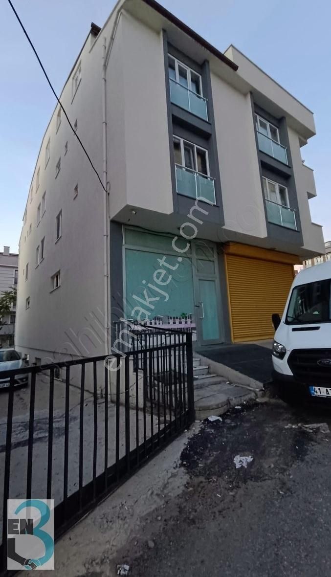 Darıca Piri Reis Satılık Bina Kocaeli Darıca Tuzla Cd'sinde Satılık Bina 492m2 4daire 1dükkan