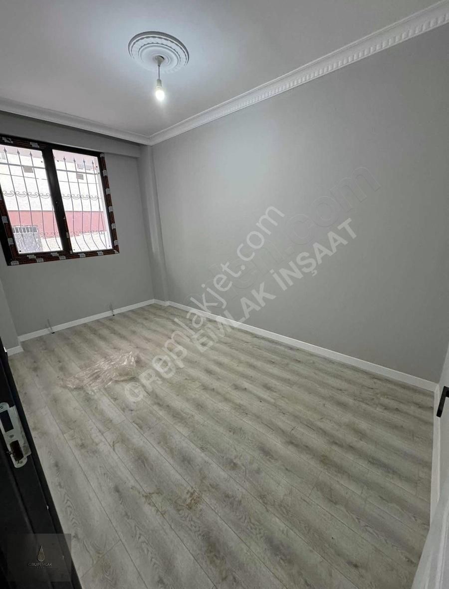 Başakşehir Altınşehir Satılık Daire MEYDANDA SATILIK 2+1 BAHÇELİ DAİRE