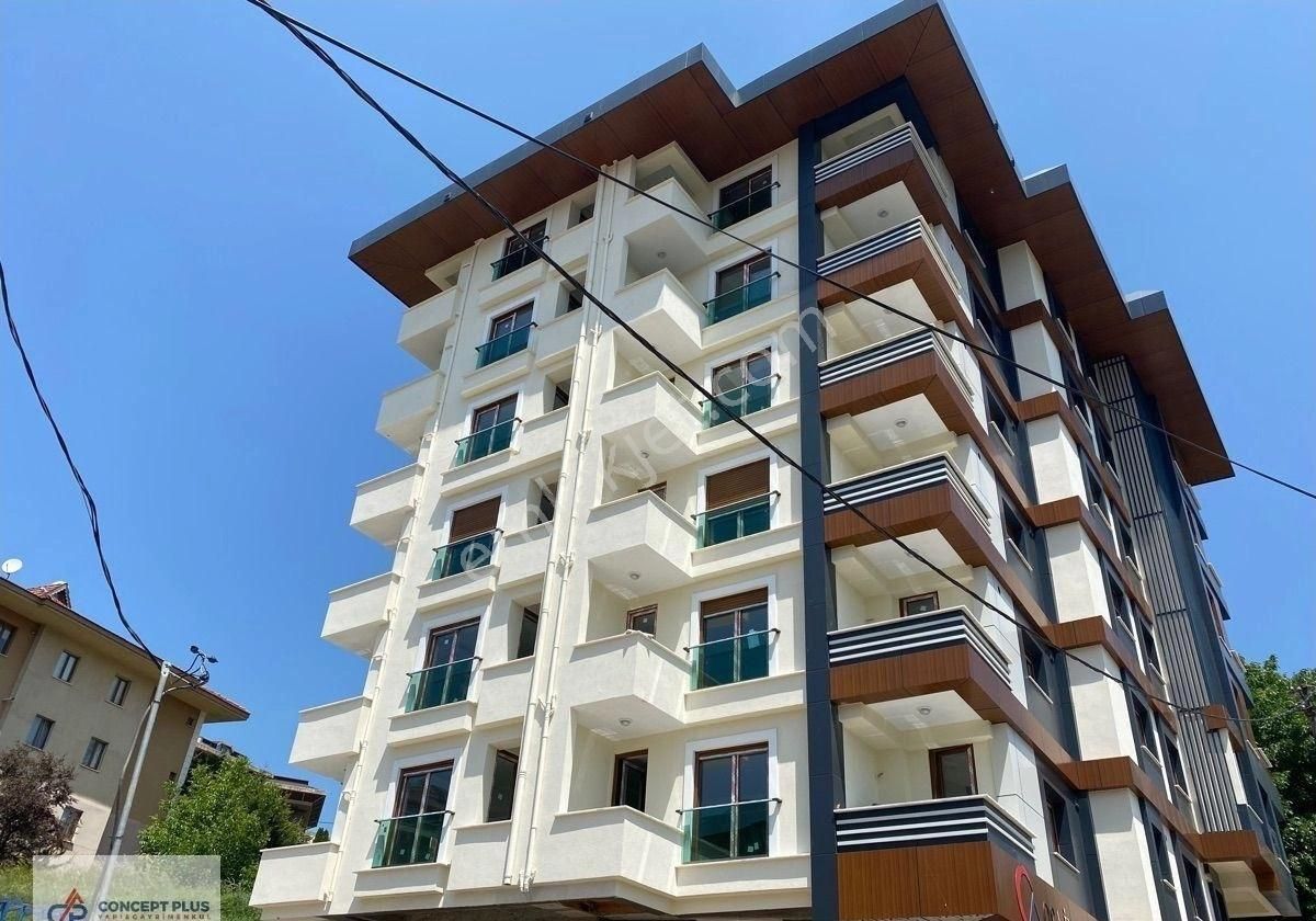 Üsküdar Bahçelievler Satılık Daire BAHÇELİEVLERDE GENİŞ 4+2 DUBLEX DAİRE