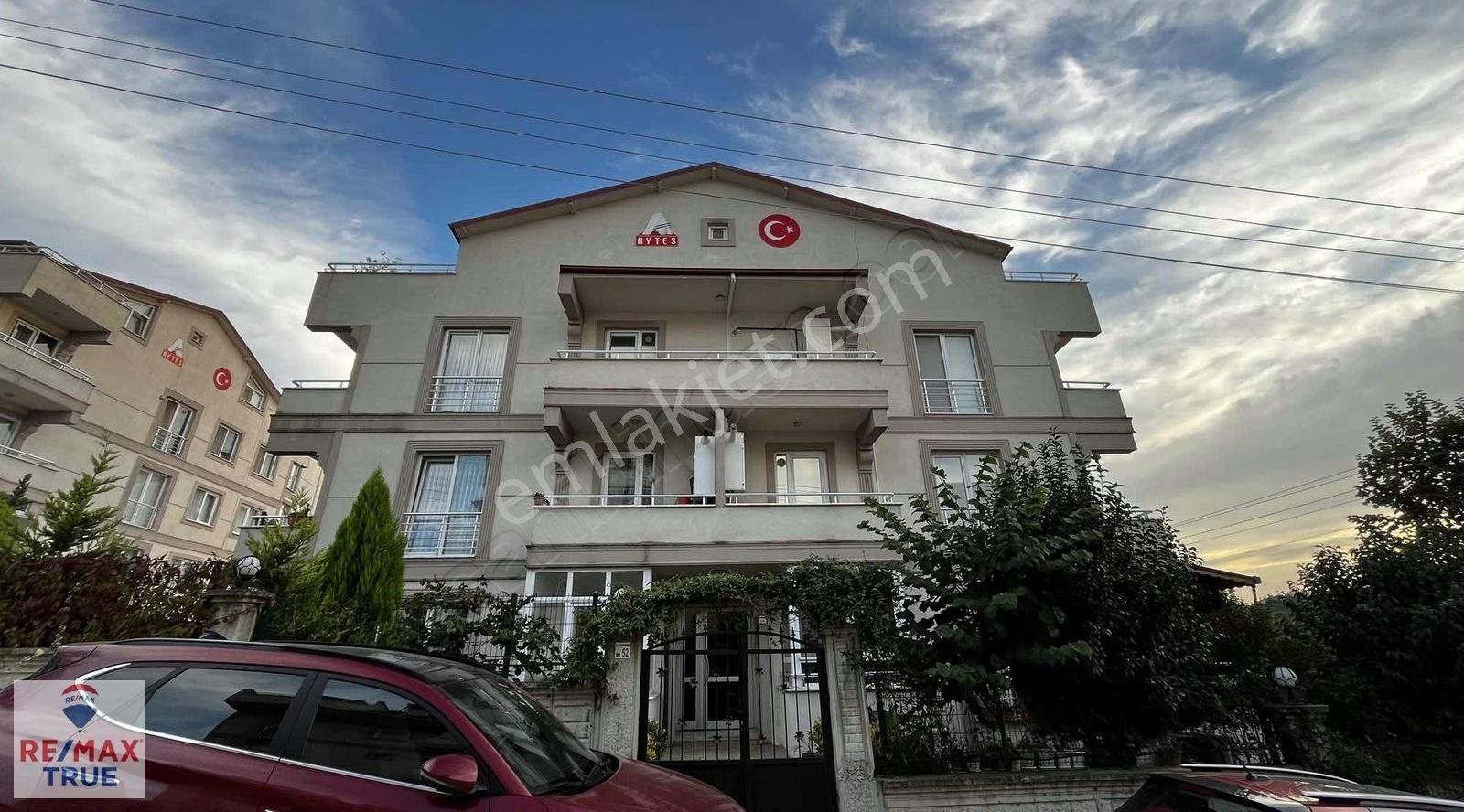 Başiskele Yeşilyurt Satılık Daire YEŞİLYURT'TA 3+1 BOŞ ÇATI DUBLEX DAİRE