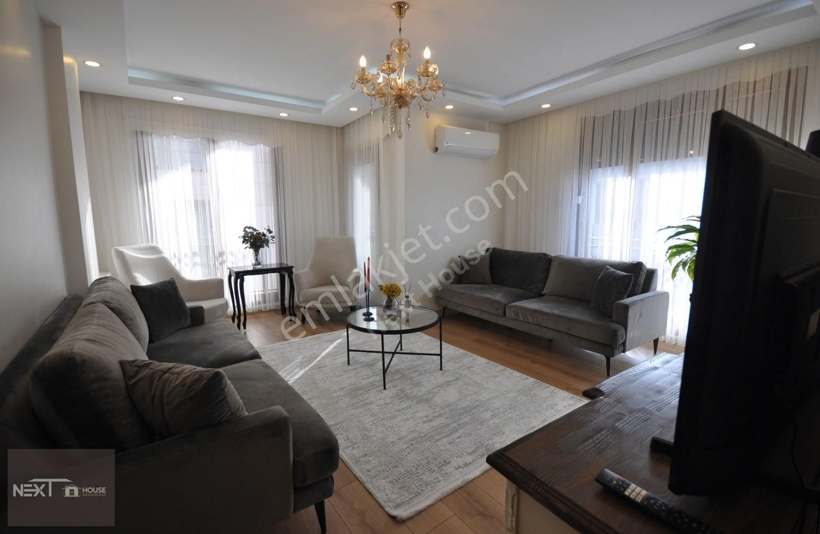 Bahçelievler Siyavuşpaşa Satılık Daire Next House'dan, Siyavuşpaşa'da, 3+2, 175m2, Dubkles, Daire.