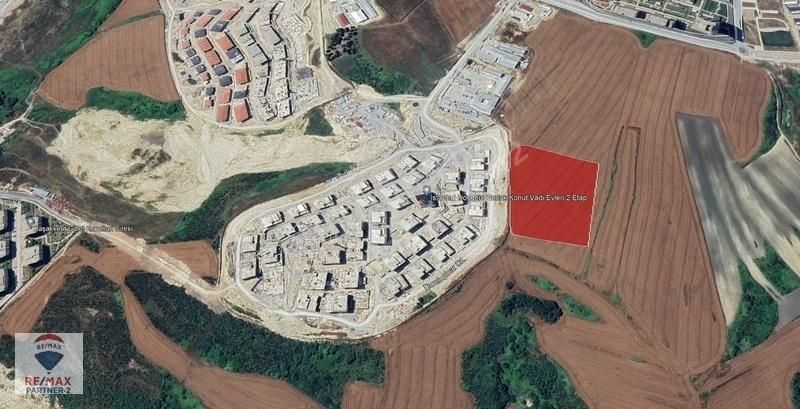 Başakşehir Bahçeşehir 2. Kısım Satılık Konut İmarlı REMAX'DAN LÜKS SİTELER İÇERİSİNDE 3000 M2 KONUT İMARLI ARSA