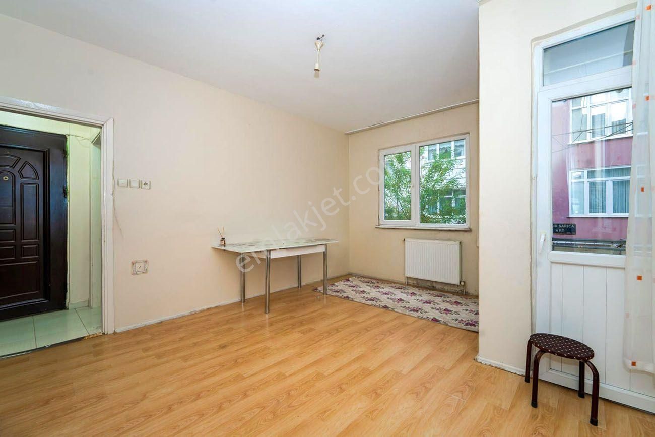 Bahçelievler Siyavuşpaşa Kiralık Daire Siyavuşpaşa Kiralık Daire 2+1 Kombili 1.Kat 85 m2 Temiz Ferah