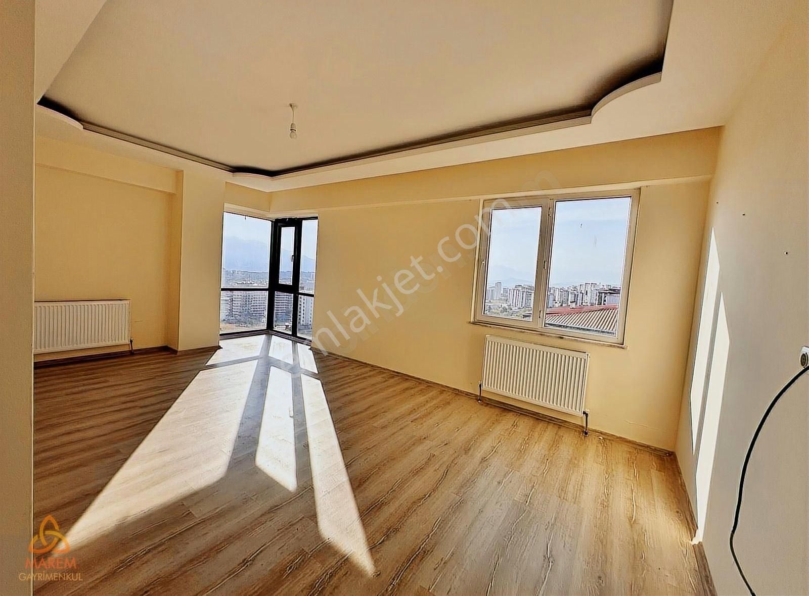 Onikişubat Yamaçtepe Kiralık Daire MAREM'den KİPAŞ OKULLARI CİVARI CADDEÜSTÜ KİRALIK 3+1 DAİRE