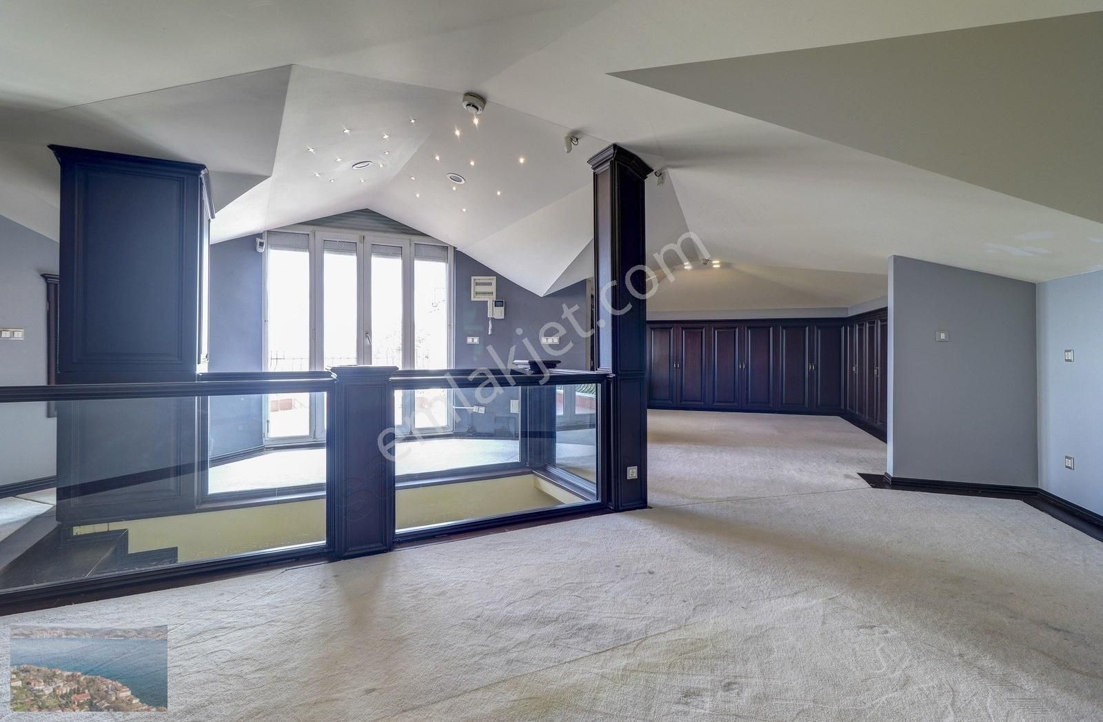 Zekeriyaköyde Fırsat: Deniz, Orman Manzaralı Büyük Bahçeli Villa - Görsel 34