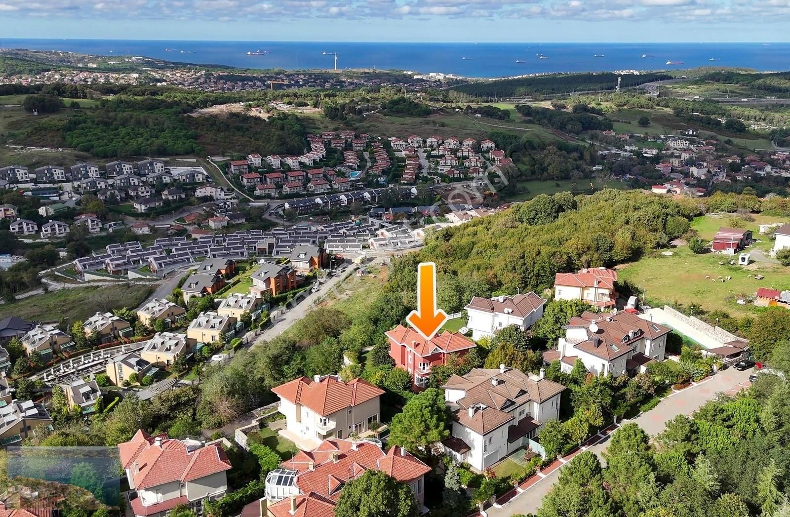 Zekeriyaköyde Fırsat: Deniz, Orman Manzaralı Büyük Bahçeli Villa - Görsel 3