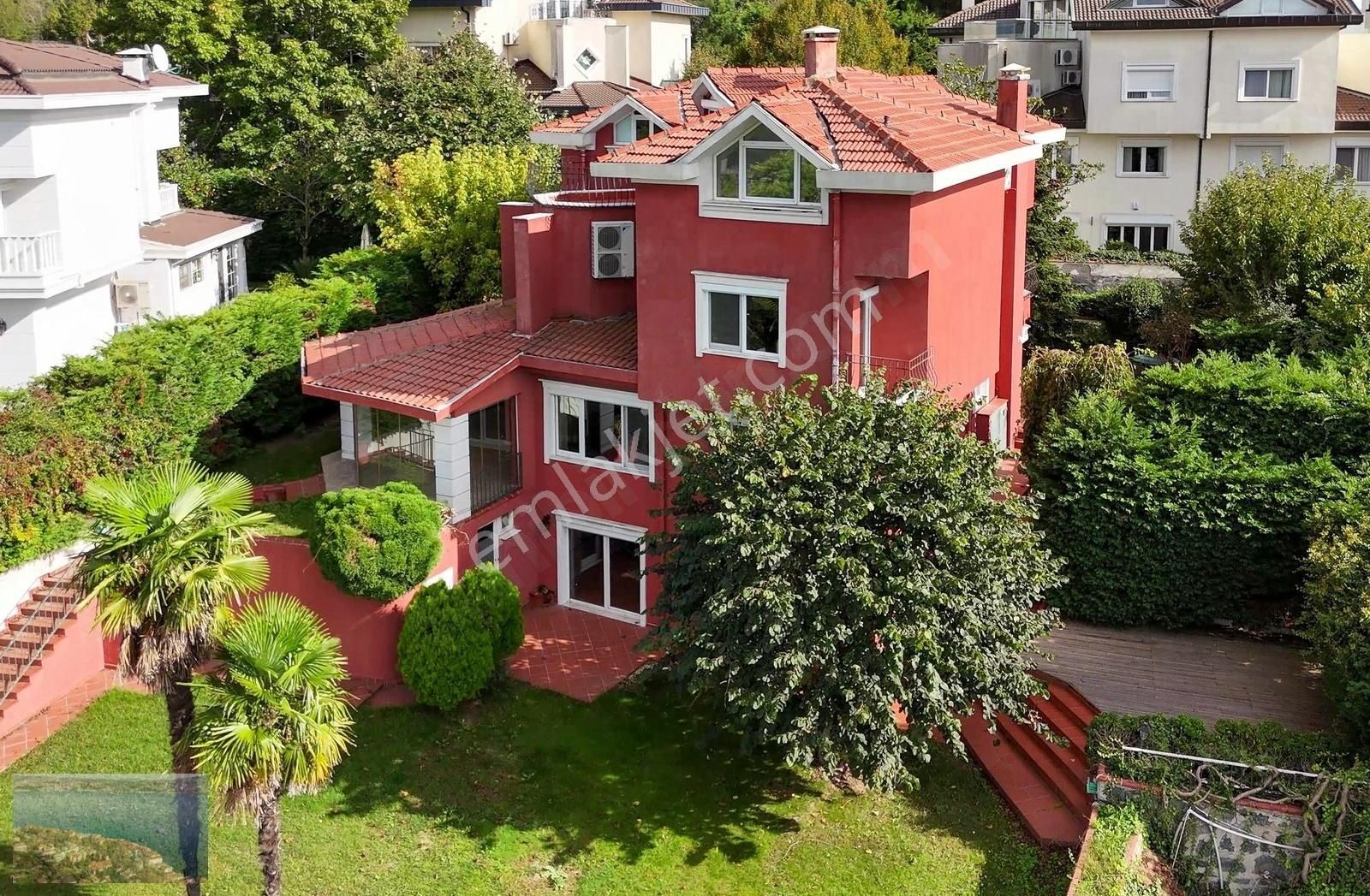 Zekeriyaköyde Fırsat: Deniz, Orman Manzaralı Büyük Bahçeli Villa - Görsel 12