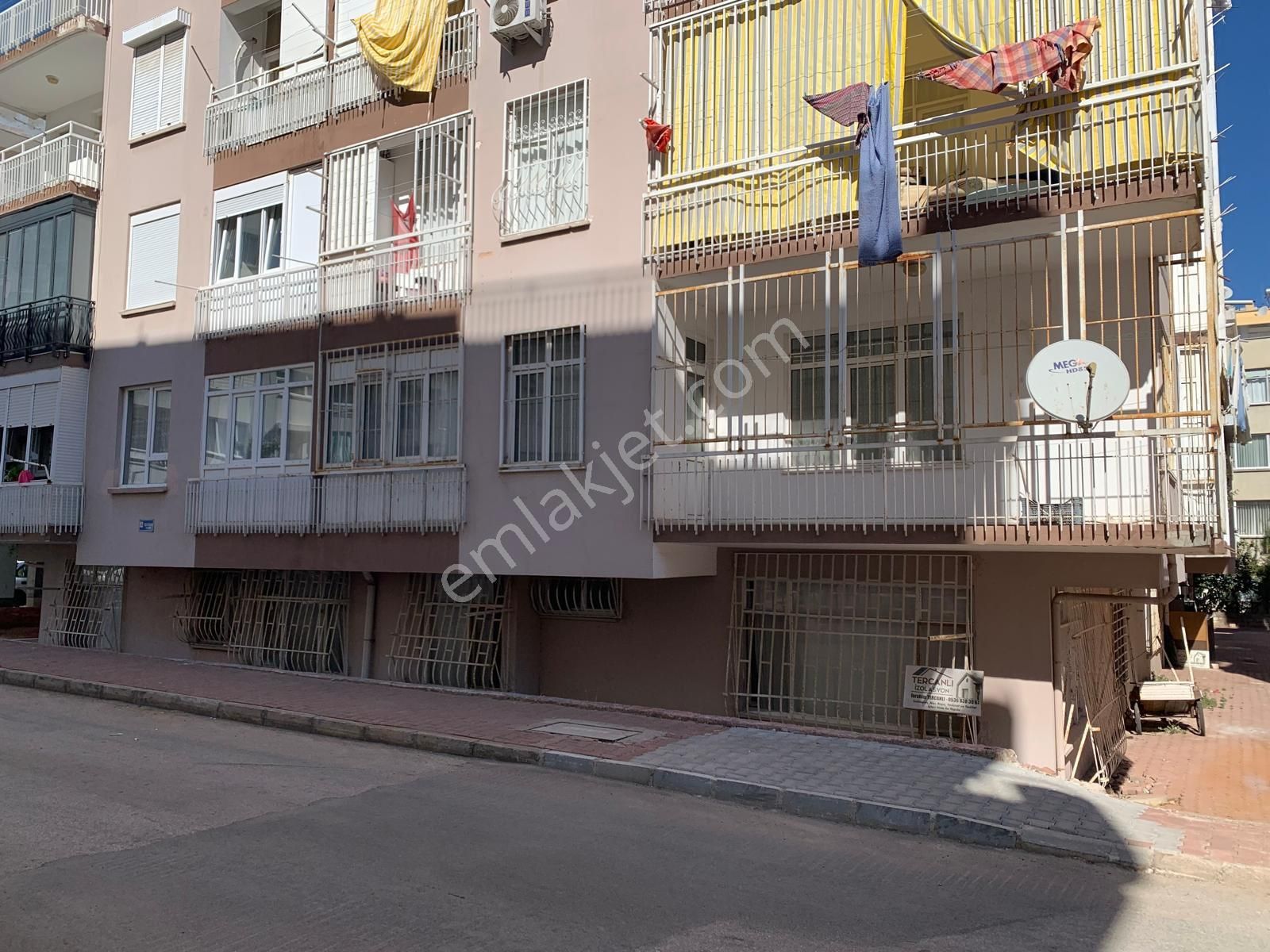 Muratpaşa Bahçelievler Satılık Daire Antalya Bahçelievler Turgutreis Caddesi Satılık 2+1