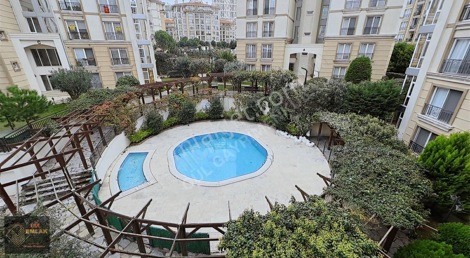 Esenyurt Barbaros Hayrettin Paşa Kiralık Daire İsthanbul Evleri Havuzlu Güvenlikli Otoparklı 2+1 Kiralık Daire