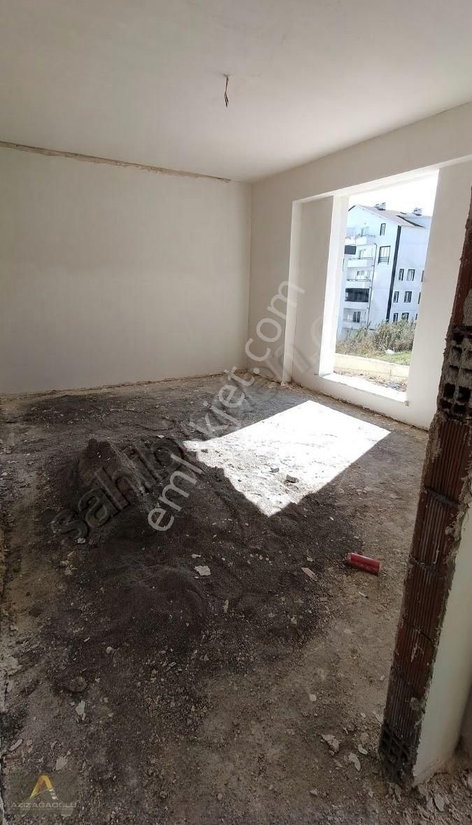 İzmit Gündoğdu Satılık Daire YEŞİLOVA 2+1 120 M2 BAHÇE DUBLEKS 3 AY SONRA TESLİM