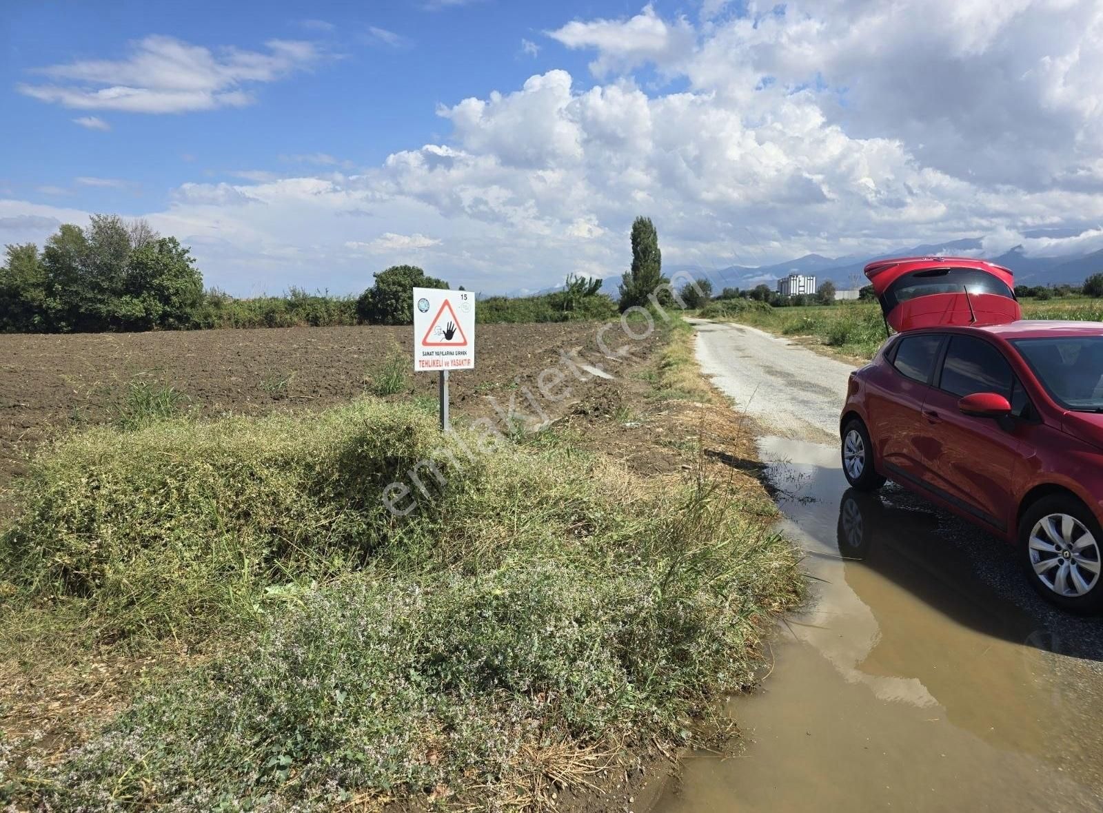 Bayındır Buruncuk Satılık Tarla BAYINDIR BURUNCUK EFES YEM FABRİKASI YAKIN 16000 M2 KUPON TARLA