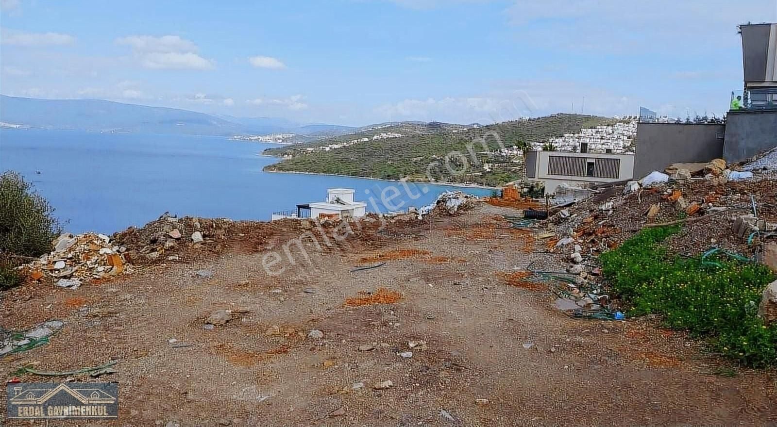 Milas Boğaziçi Satılık Villa İmarlı MİLASIN EN GÜZEL YERİNDE DENİZE 150 m2 MESAFEDE MÜKEMMEL ARSA