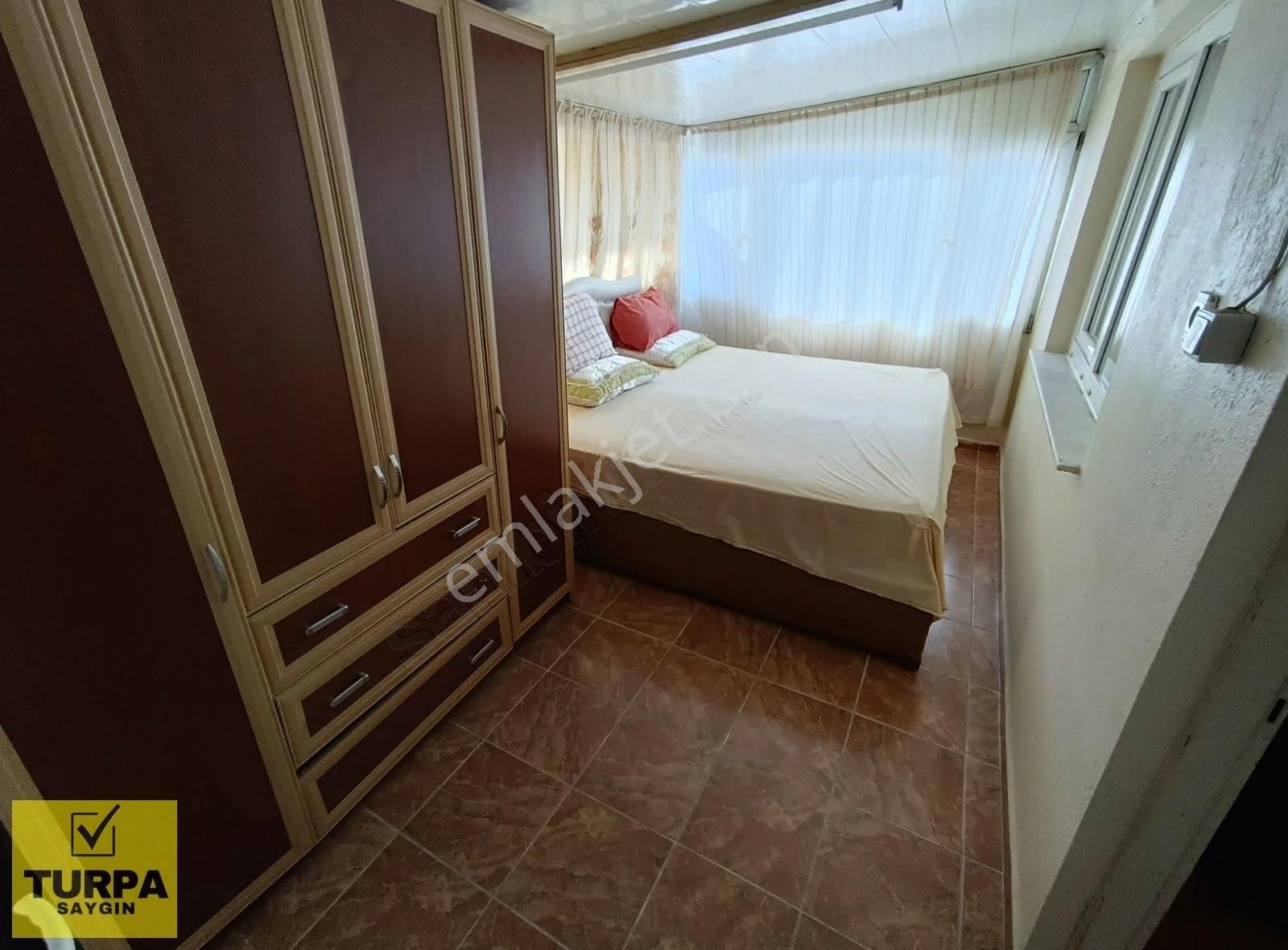 Karabağlar Çalıkuşu Kiralık Daire Turpa Saygın'dan Çalıkuşunda Teras Katı Eşyalı Kapalı Mutfak 1+1