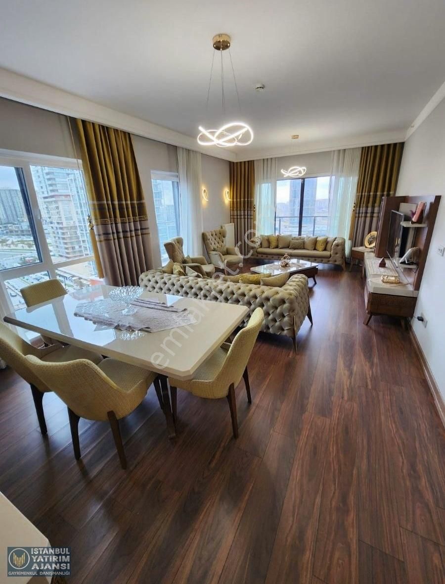 Başakşehir Kayabaşı Satılık Daire NİDAPARK YAKUT SİTESİNDE SATILIK 3+1 FULL EŞYALI DAİRE (175)m2