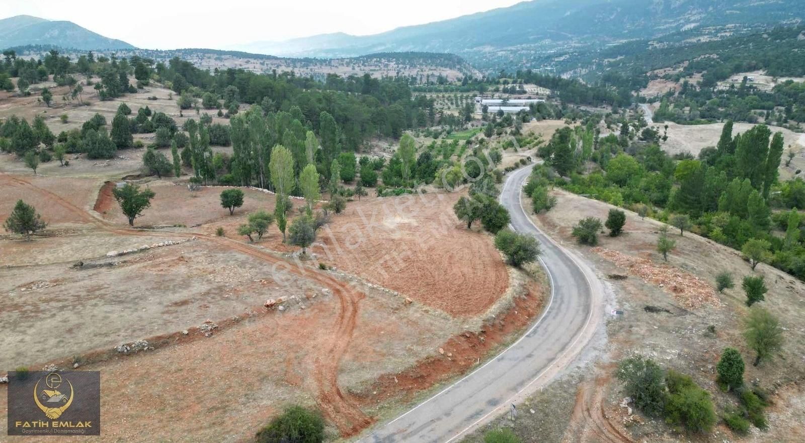 Çameli İmamlar Satılık Bağ & Bahçe Çameli İmamlarda Satılık Gölhisar Yoluna Sıfır Tarla