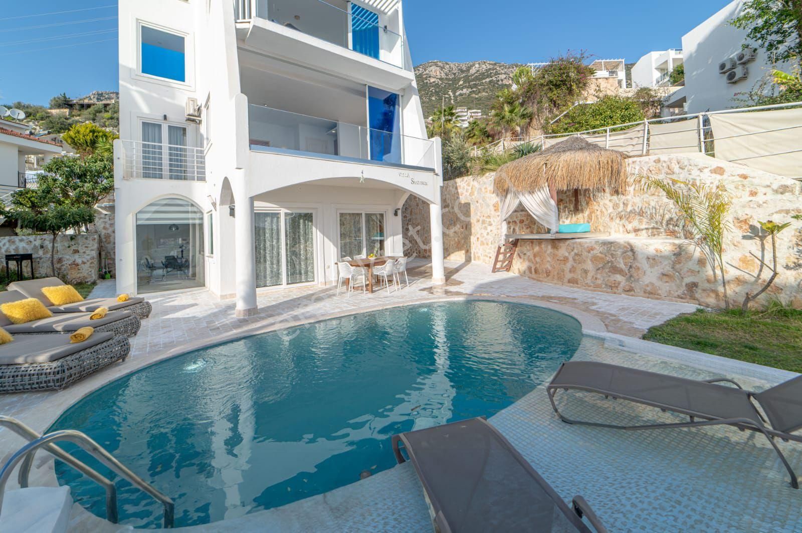 Kaş Kalkan Satılık Villa ANTALYA KAŞ KALKAN MERKEZDE FULL DENİZ MANZARALI HAVUZLU VİLLA