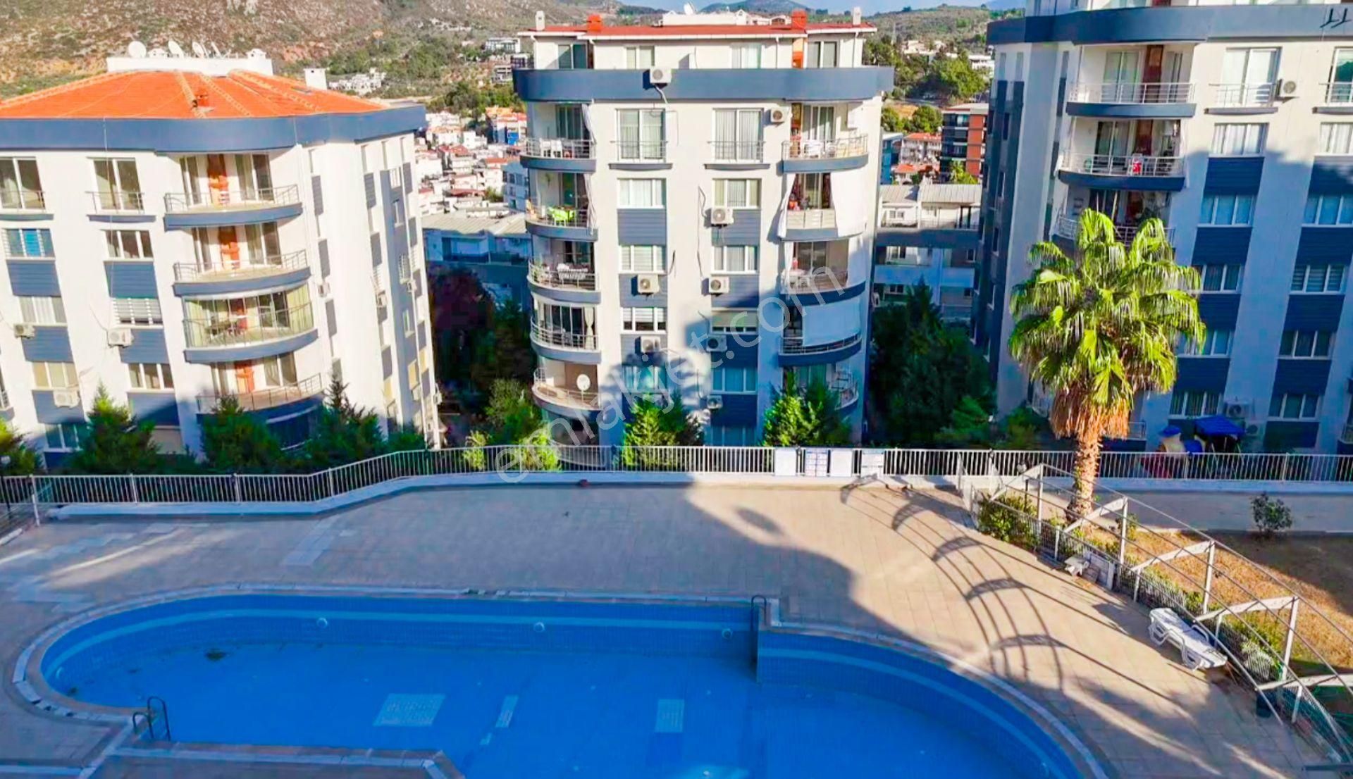 Kuşadası İkiçeşmelik Satılık Daire  Kuşadası Merkezde Satılık 3+1 Daire