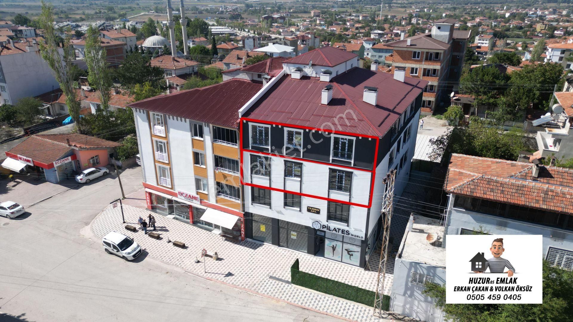 Suluova Şeker Satılık Daire  Şeker Mahallesi Eşsiz Konum Ve Eksiksiz Ful Satılık 3+1 Daire