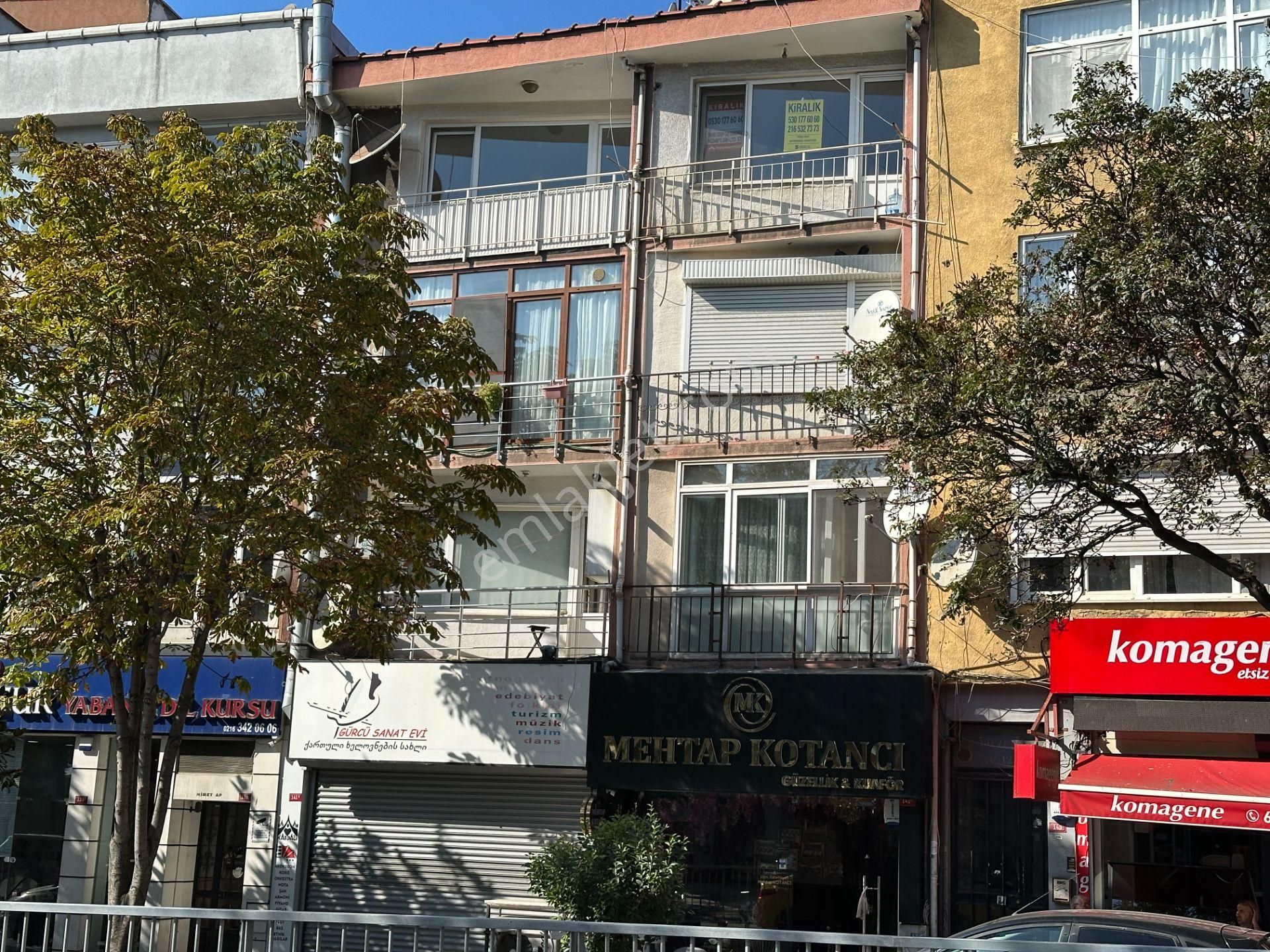 Üsküdar Valide-i Atik Satılık Daire  Yankı'dan Nuhkuyu Cad. de Yatırımlık 2+1 Boş 70 m2 Satılık Daire