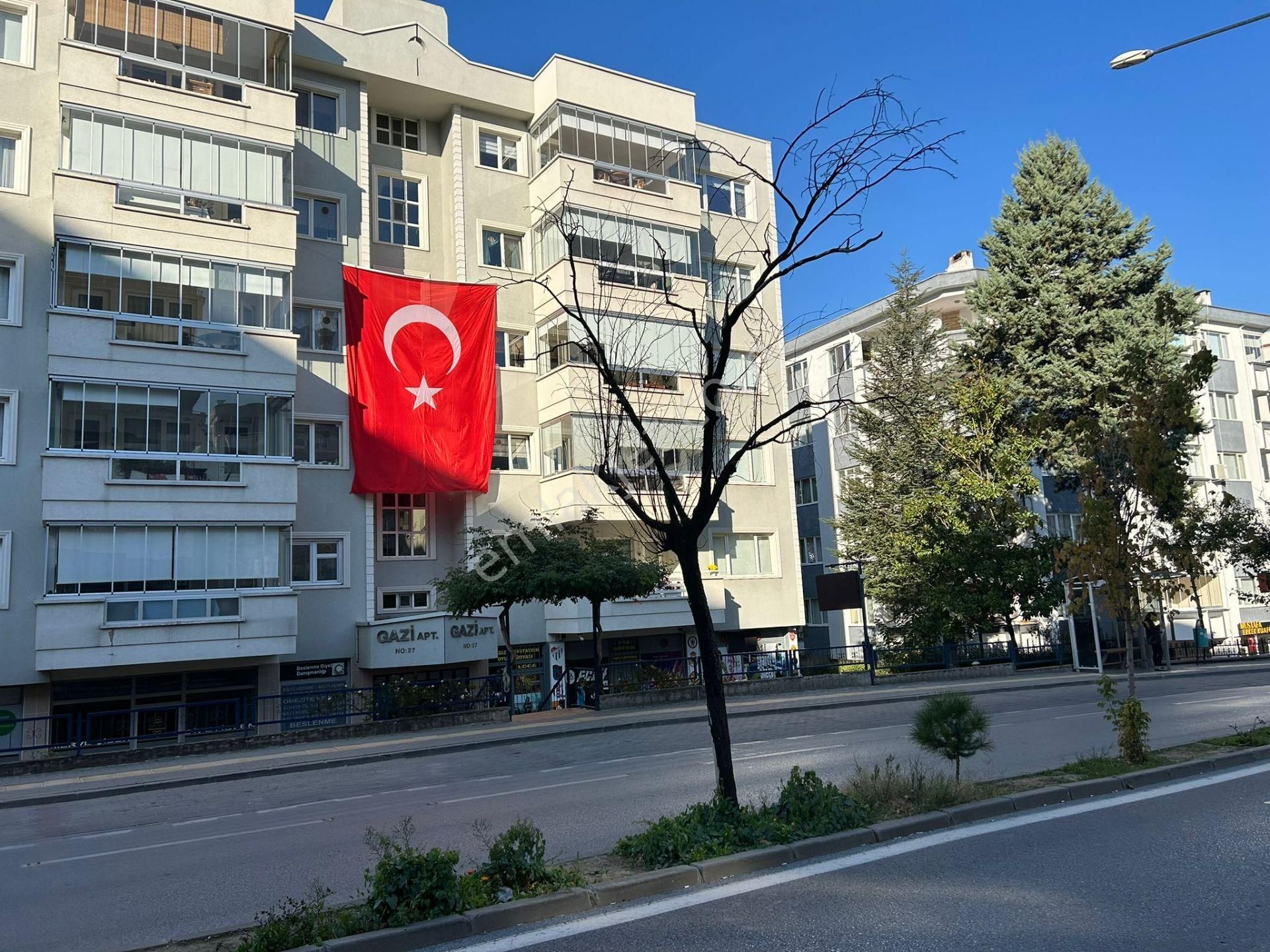 Nilüfer Cumhuriyet Satılık Daire  CUMHURİYET MAHALLESİ GAZİ CADDESİNE CEPHE 3+1 KOMBİLİ DAİRE