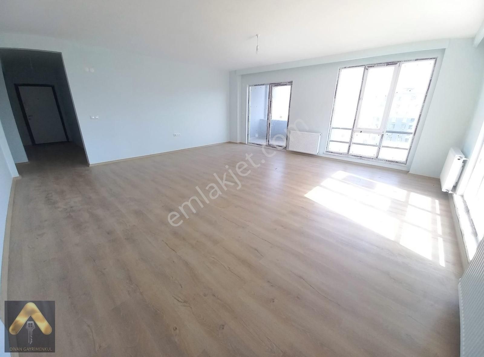 Altınordu Terzili Satılık Daire DİVAN GAYRİMENKUL KARŞIYAKA MH.146M2 3+1 TRİOVADİ SATILIK DAİRE