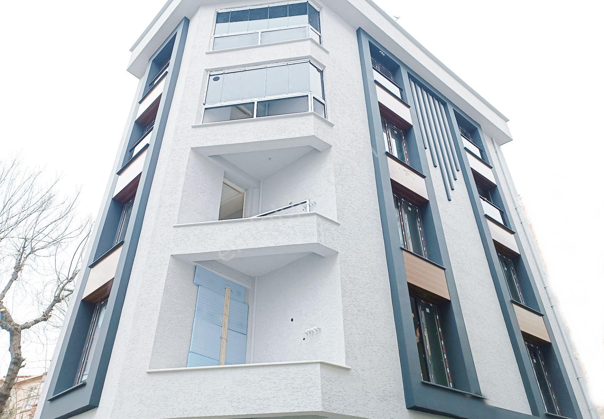 Bahçelievler Çobançeşme Satılık Daire  YENİBOSNA ÇOBANÇEŞME DE ESKİJİ PAZARA YAKIN DAİRE