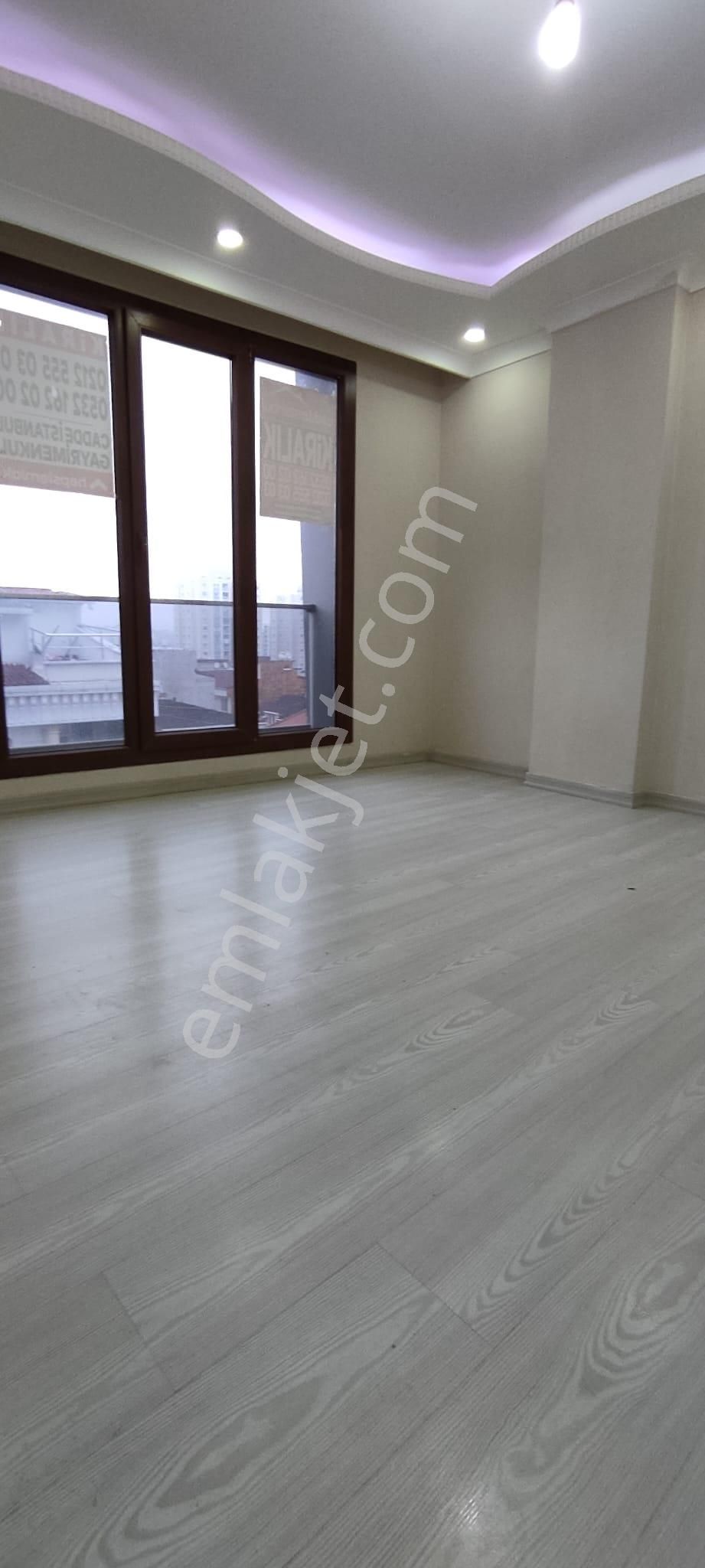 Esenyurt İncirtepe Kiralık Daire Cadde İstanbul'dan Esenyurt İncirtepede 2+1 85 M2 Kiralık