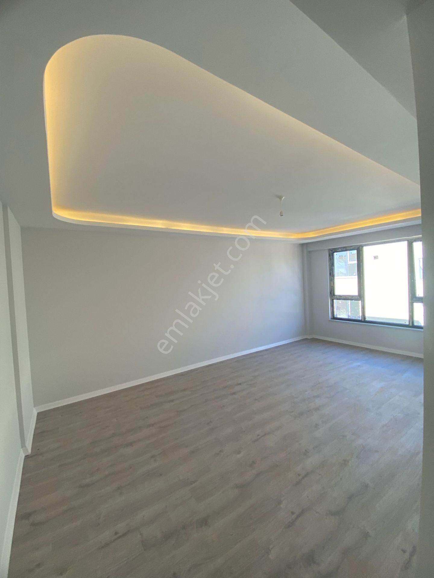 Çamlıca Mahallesinde Ebeveyn Banyolu 3+1 Özel Garajlı Daire