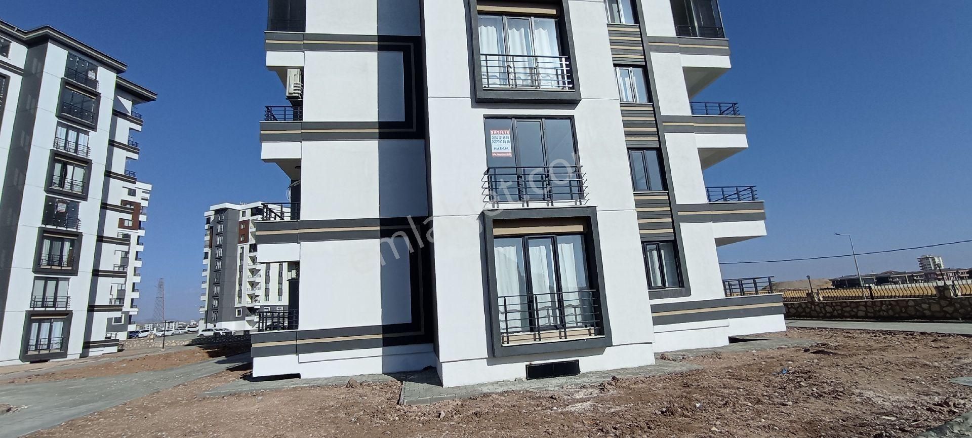 Adıyaman Merkez Altınşehir Satılık Daire HAK EMLAK'TAN ADIYAMAN MERKEZ ALTINŞEHİR MAHALLESİ SATILIK 4,5+1 DAİRE 