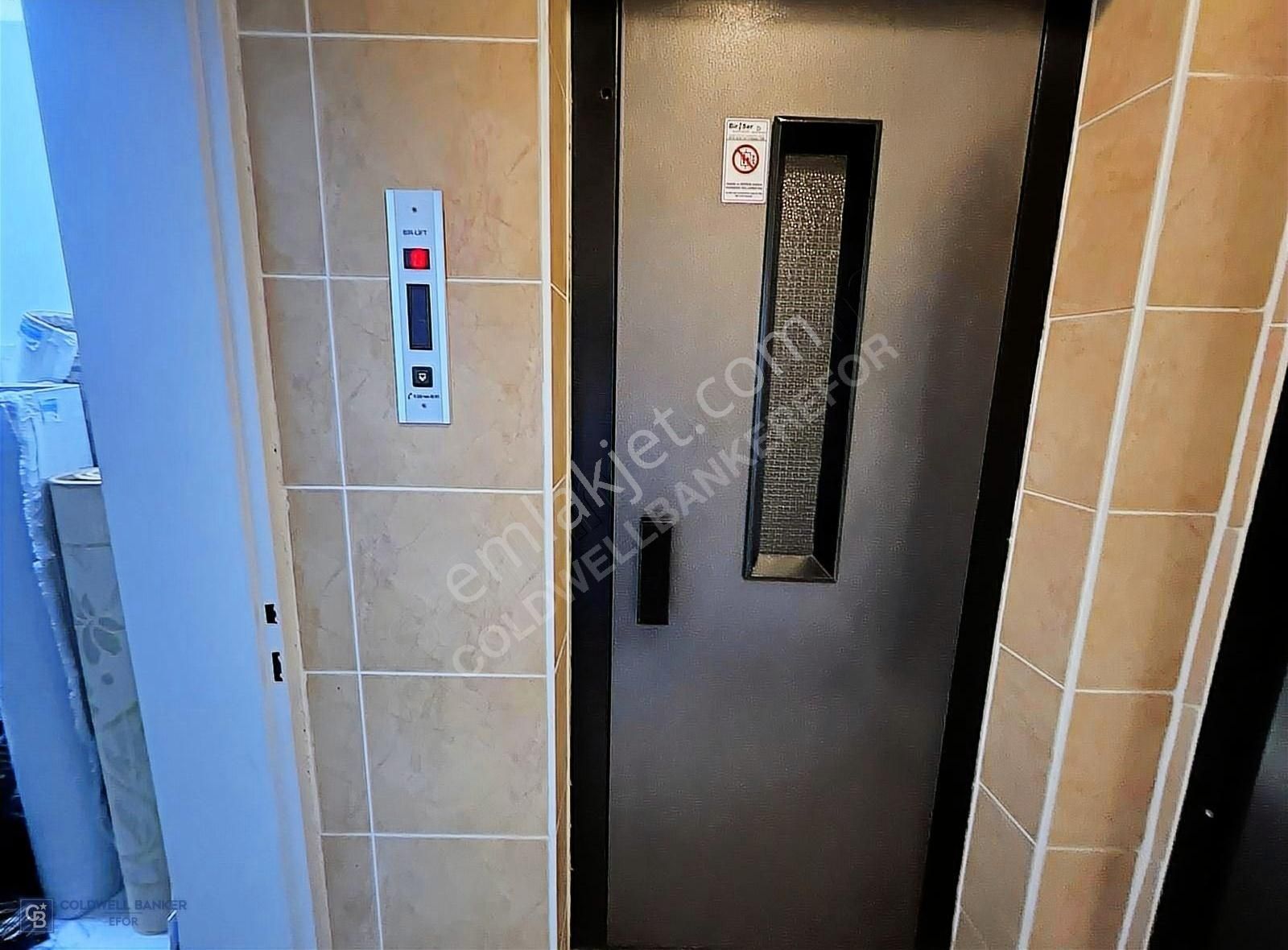 Karşıyaka Yalı Satılık Daire Yalı mahallesi Satılık 3+1 Bakımlı Daire