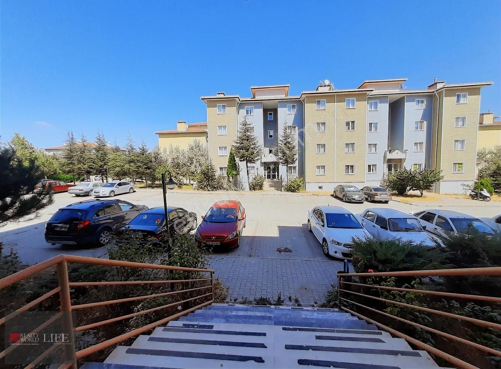 Tepebaşı Yaşamkent Kiralık Daire Rw Lıfe // Yaşamkent 2+1 95 M2 Gkb Cepheli Son Kat Merkezi Isı