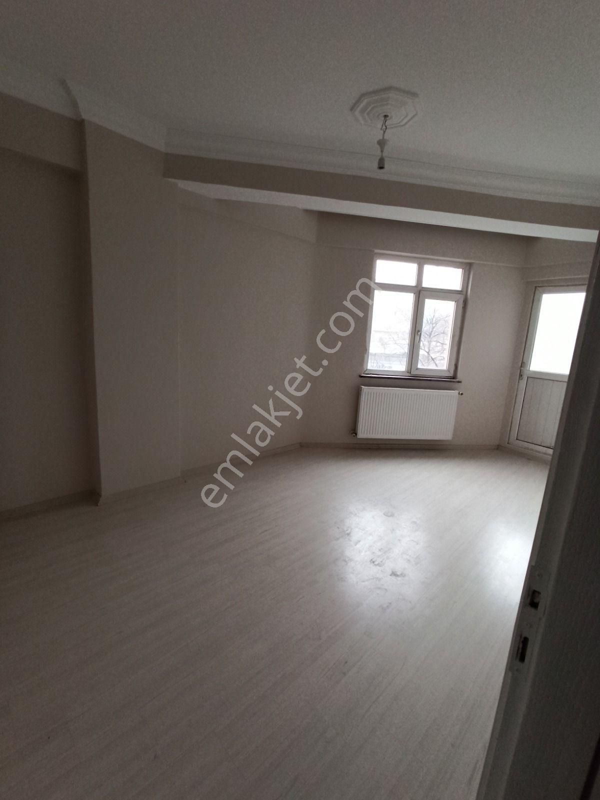 Esenler Fevzi Çakmak Kiralık Daire AVRUPA EMLAK TAN FEVZİ ÇAKMAK MH 75M² 2+1 2.KAT,19 YILLIK SONDURAK MEYDANA VE MENDERES METROYA YAKIN