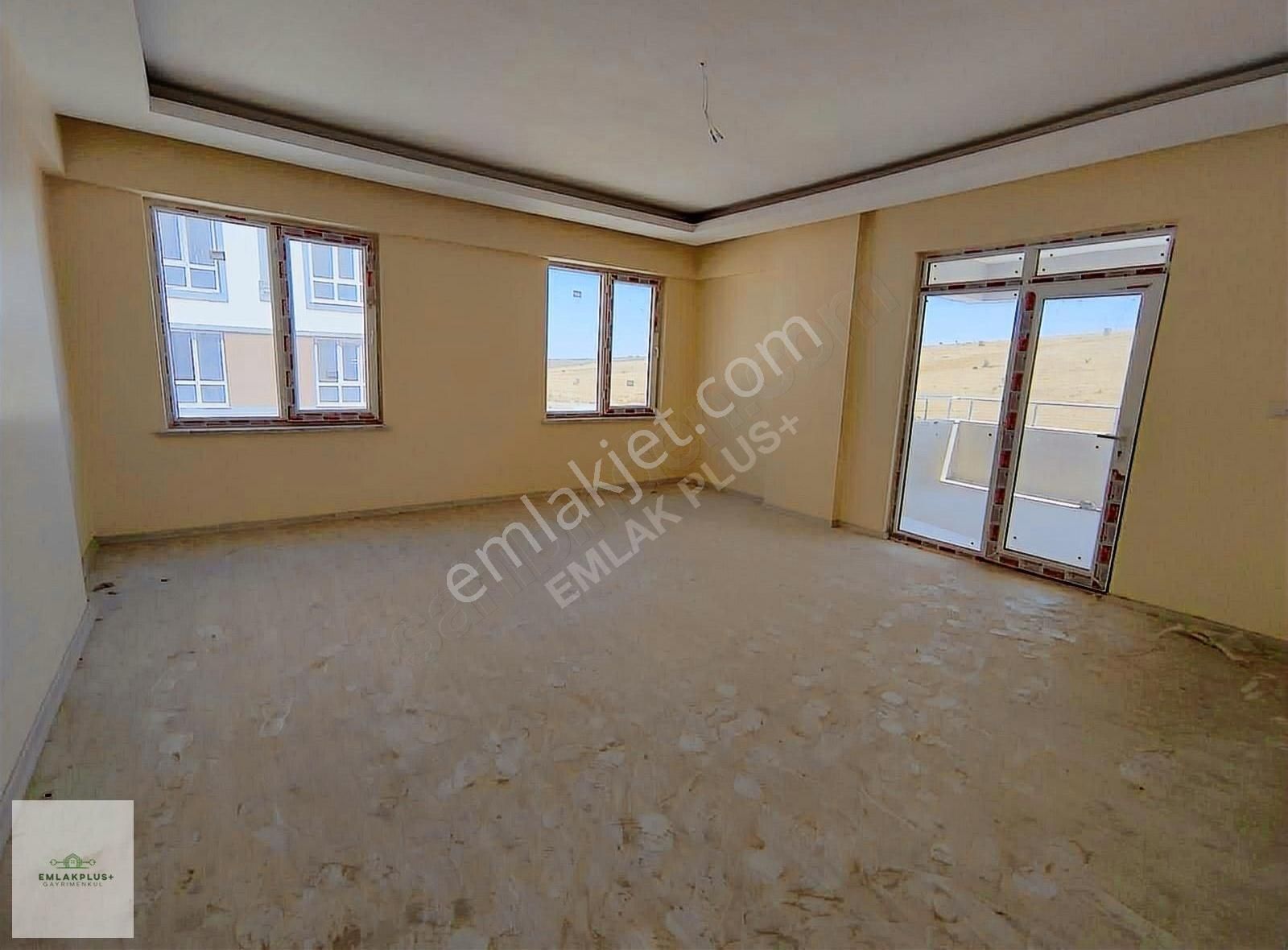 Şehitkamil Beykent Satılık Daire EMLAK PLUS' TAN BEYKENT 5 ETAP TA CADDE ÜZERİ 3+1 SATILIK DAİRE