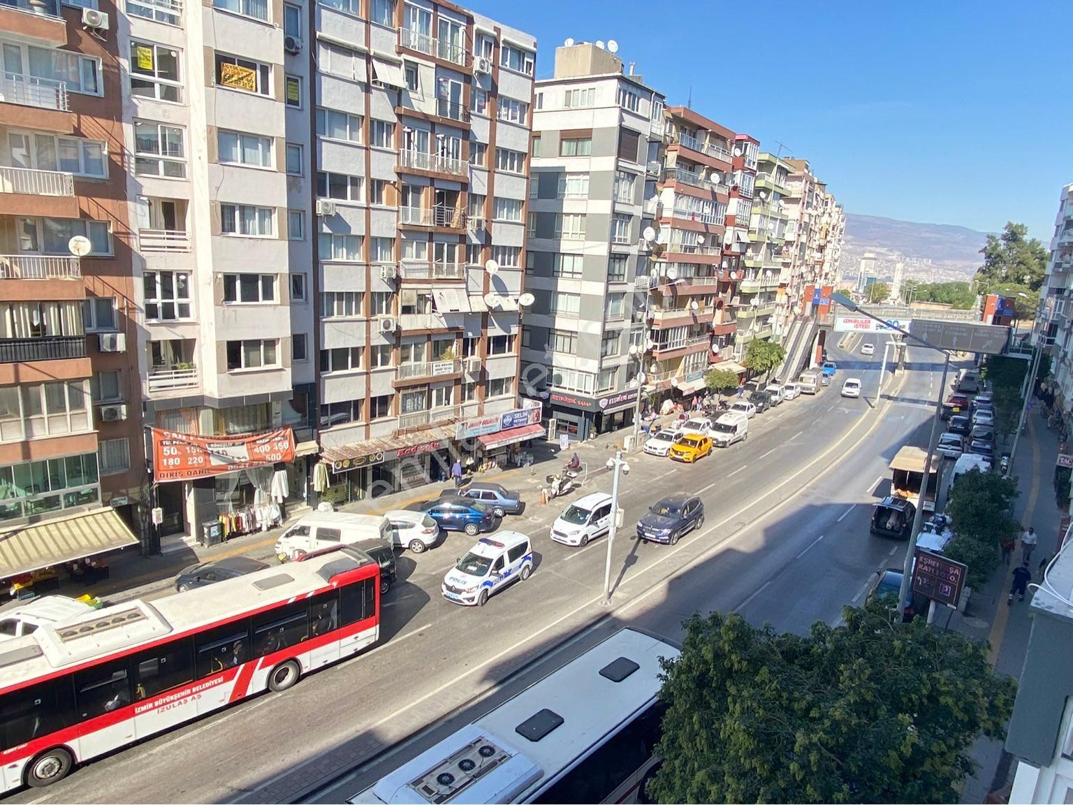 Konak Atilla Satılık Daire ÜÇYOL MEYDAN YAKINI İNÖNÜ CADDE ÜZERİNDE 3+1 120m2 ASANSÖRLÜ ARAKAT DAİRE