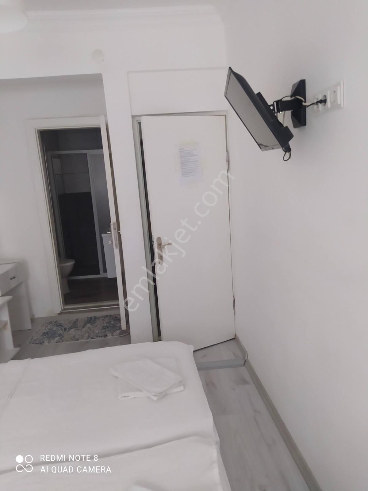 Marmaris Tepe Kiralık Daire  Kapalıçarşı Girişinde Denize Yalnızca 10 Metre Mesafede Kiralık 1+0 Apart Odası – Aydan Aya Ödeme!